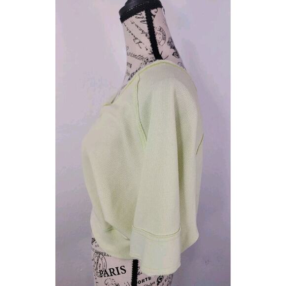 Free People FP Movement Crop Sweater Top Sz XS Short Sleeves Ribbed Yellow Green - Picture 4 of 9
